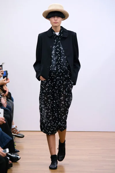 Look 13